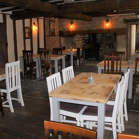 The George Inn Lower Brailes Exterior photo
